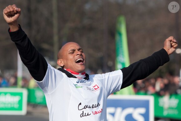 Marc Raquil au marathon de Paris le dimanche 7 avril 2013 pour courir sous les couleurs de Mécénat Chirurgie Cardiaque