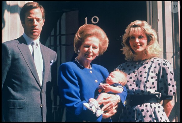 Margaret Thatcher avec son fils Mark, son épouse et leur fils en 1989