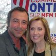 Lara Fabian pose avec Bernard Montiel chez MFM Radio le samedi 13 avril 2013