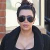 Kim Kardashian, enceinte et sportive, quitte les Tracy Anderson Studios à Los Angeles. Le 10 avril 2013.