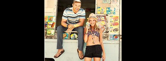 Kellan Lutz et Katrina Bowden dans la nouvelle campagne printemps-été de la marque de vêtements de plage Op.
