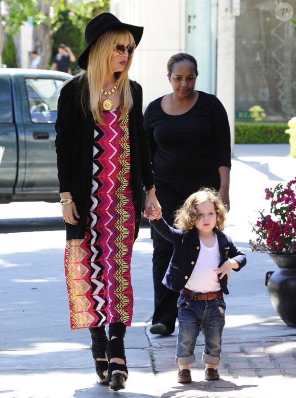 Rachel Zoe et son adorable fils Skyler vont déjeuner au restaurant à West Hollywood, le 10 avril 2013.