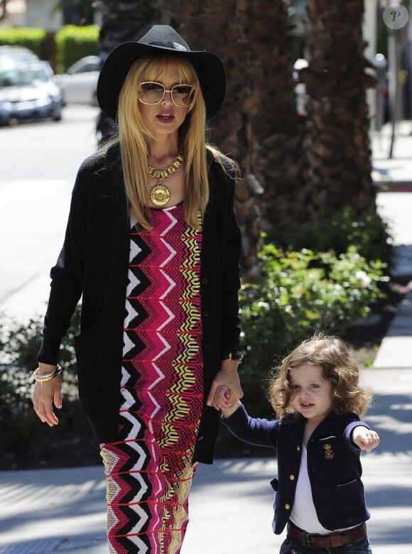 Rachel Zoe et Skyler vont déjeuner au restaurant à West Hollywood, le 10 avril 2013.