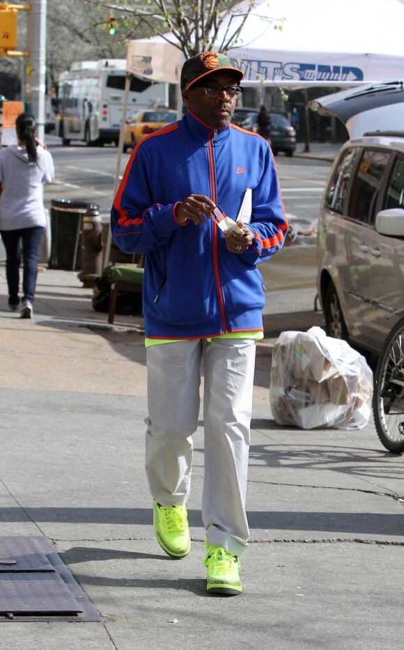 Spike Lee en producteur bienveillant sur le tournage de Mania Days à Odessa, East Village, New York, le 10 avril 2013.