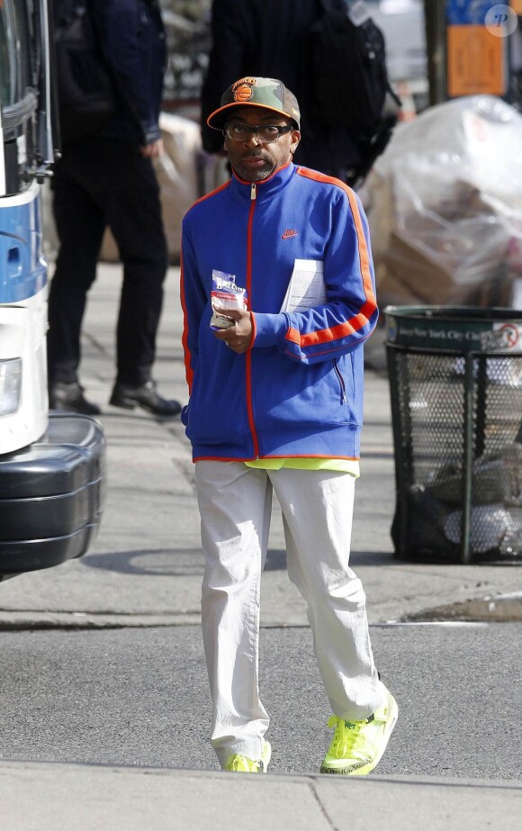 Spike Lee aperçu sur le tournage de Mania Days à Odessa, East Village, New York, le 10 avril 2013.