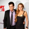 Lindsay Lohan et Charlie Sheen sur le tapis rouge de la première de Scary Movie 5 à Hollywood, le 11 avril 2013.