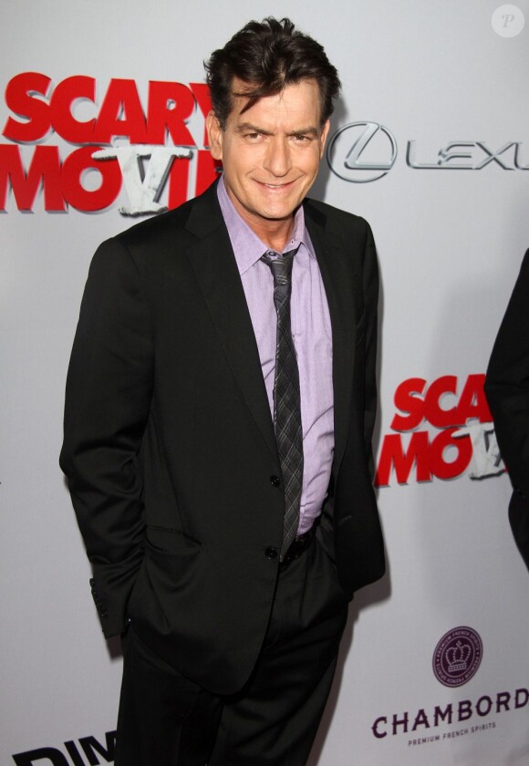 Charlie Sheen sur le tapis rouge de la première de Scary Movie 5 à Hollywood, le 11 avril 2013.