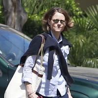 Jodie Foster : Solitaire, lookée et mystérieuse dans les rues de Beverly Hills