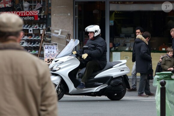 Gérard Depardieu en scooter le 6 avril 2013.