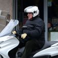 Gerard Depardieu arrivé à Roissy le samedi 6 avril 2013 et reparti du concessionaire Yamaha avec un nouveau scooter neuf 125 cm3 suite au vol du sien il y a quelques jours.