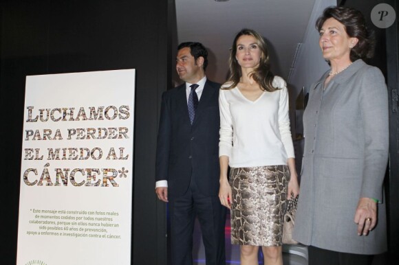 La princesse Letizia d'Espagne lors du lancement de la campagne Mission 60e anniversaire de l'AECC, l'Association espagnole de lutte contre le cancer, dont elle est la présidente d'honneur, le 16 avril 2013 à Madrid.