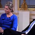 Le roi Willem-Alexander et la reine Maxima des Pays-Bas accordaient leur première interview de couple royal en avril 2013, diffusée le 17 en vue de l'intronisation le 30 avril.