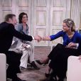 Le roi Willem-Alexander et la reine Maxima des Pays-Bas accordaient leur première interview de couple royal en avril 2013, diffusée le 17 en vue de l'intronisation le 30 avril.