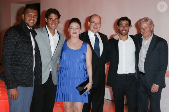 Jo-Wilfried Tsonga, Rafael Nadal, Mélanie-Antoinette de Massy, Albert II de Monaco, Fabio Fognini et Björn Borg. Soirée lors du Rolex Masters de Monte-Carlo, le 19 avril 2013