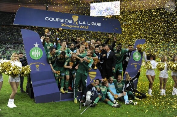 Le triomphe des Verts de l'ASSE en finale de la Coupe de la Ligue le 20 avril 2013 au Stade de France.