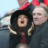 Salma Hayek débordait d'énergie et de charme au côté de son mari Francois-Henri Pinault et de tout le clan Pinault, le 20 avril 2013, au Stade de France pour la finale de la Coupe de la Ligue entre l'AS Saint-Etienne et le Stade Rennais. En vain...