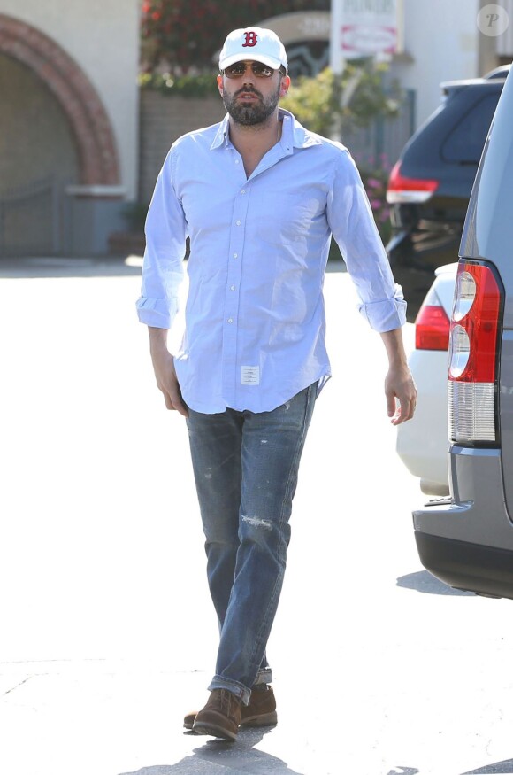 Ben Affleck et Jennifer Garner ont emmené leurs deux filles Violet, 7 ans, et Seraphina, 4 ans au célèbre Country Mart de Brentwood, le 20 avril 2013