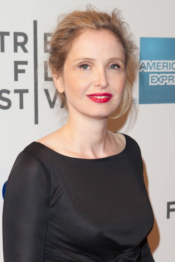 Julie Delpy pose au Tribeca Film Festival à New York, le 22 avril 2013.