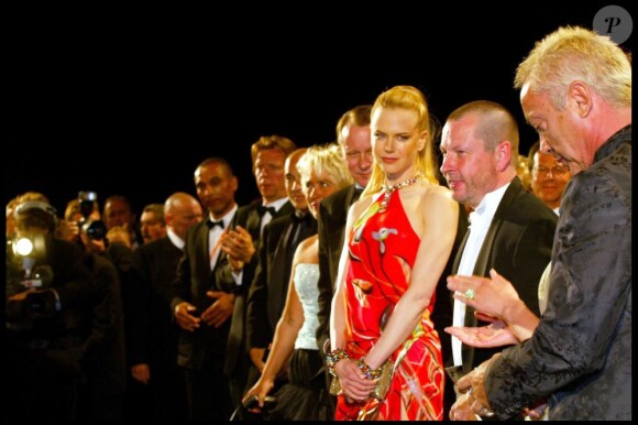 L'équipe du film Dogville autour de Nicole Kidman au Festival de Cannes 2003.