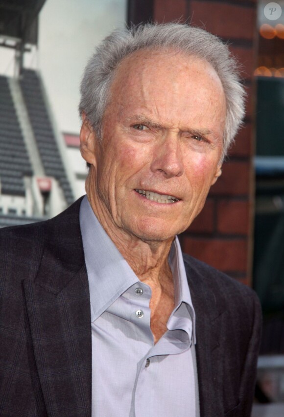 Clint Eastwood lors de l'avant-première Trouble With The Curve au Village Theatre de Westwood en Californie le 19 septembre 2012