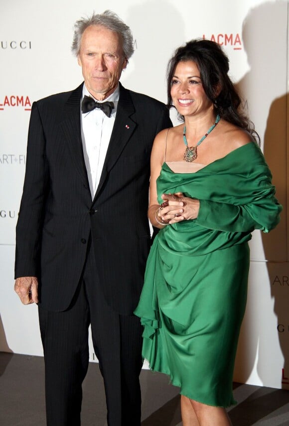 Clint Eastwood et son épouse Dina lors du LACMA's Art And Film Gala au LACMA de Los Angeles le 5 novembre 2011