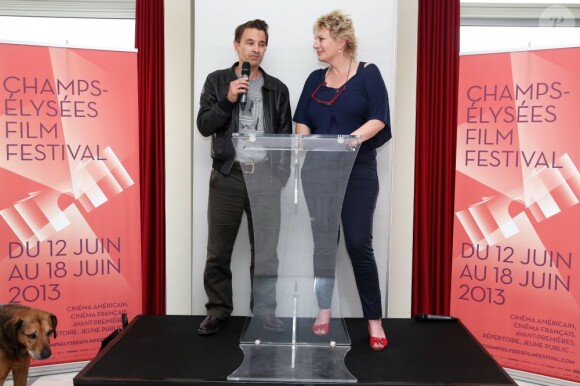 Olivier Martinez et Sophie Dulac pendant la conférence du presse du Champs-Elysées Film Festival, le 25 avril 2013, sur la terrasse du Publicis à Paris.