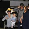 Kourtney Kardashian, Scott Disick et leurs deux enfants Mason et Penelope arrivent à Los Angeles en provenance de Londres, après des vacances en Grèce. Le 1er mai 2013.