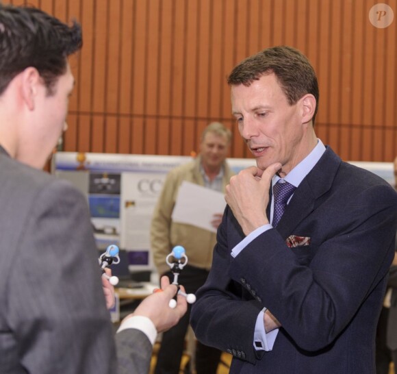 Le prince Joachim de Danemark à l'Université danoise de technologie le 30 avril 2013 à Copenhague, pour une remise de prix.