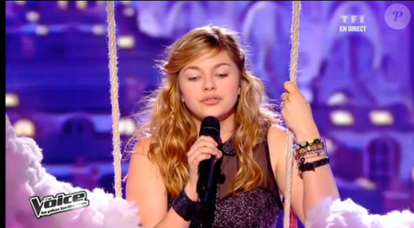 Louane dans The Voice 2, le samedi 4 mai 2013.