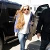 Lindsay Lohan arrive à l'aéroport de Los Angeles, le 18 avril 2013.
