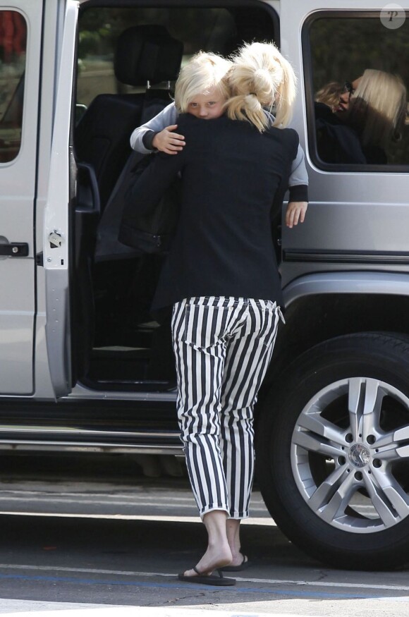 Gwen Stefani dépose son fils Zuma à l'école dans le quartier de Beverly Hills, à Los Angeles, le 8 mai.