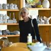 Gwen Stefani dans un magasin de poterie à Los Angeles, le 8 mai.