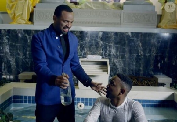 Kendrick Lamar baptisé dans un bain d'alcool avec le pasteur Mike Epps dans le clip de Bitch, Don't Kill My Vibe.