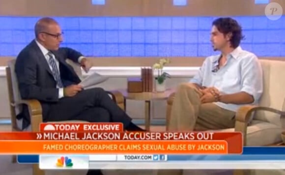 Wade Robson face à Matt Lauer dans "Today". Il raconte les sévices que lui a fait subir Michael Jaskson. sur la chaîne ABC, le 16 mai 2013.