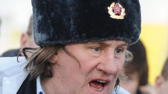 Gérard Depardieu : Le citoyen russe devient gangster et amant d'Elizabeth Hurley