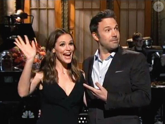 Ben Affleck et sa femme Jennifer Garner lors du show télévisé "Saturday Night Live", le 18 mai 2013 sur NBC.