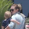 Exclusif - Hilary Duff, sa soeur Haylie Duff, son mari Mike Comrie et leur fils Luca sous le soleil de Cabo San Lucas, le 12 mai 2013.