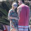 Exclusif - Hilary Duff profite du soleil de Cabo San Lucas, en famille, le 12 mai 2013.