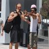 David Guetta et sa femme Cathy rencontrent Saïd Taghmaoui à la sortie de leur cours de gym à Los Angeles, le 20 mai 2013.