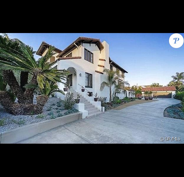 L'acteur Michael C. Hall de la série Dexter s'est offert une superbe maison dans le quartier de Los Feliz à Los Angeles pour la somme de 3,8 millions de dollars.