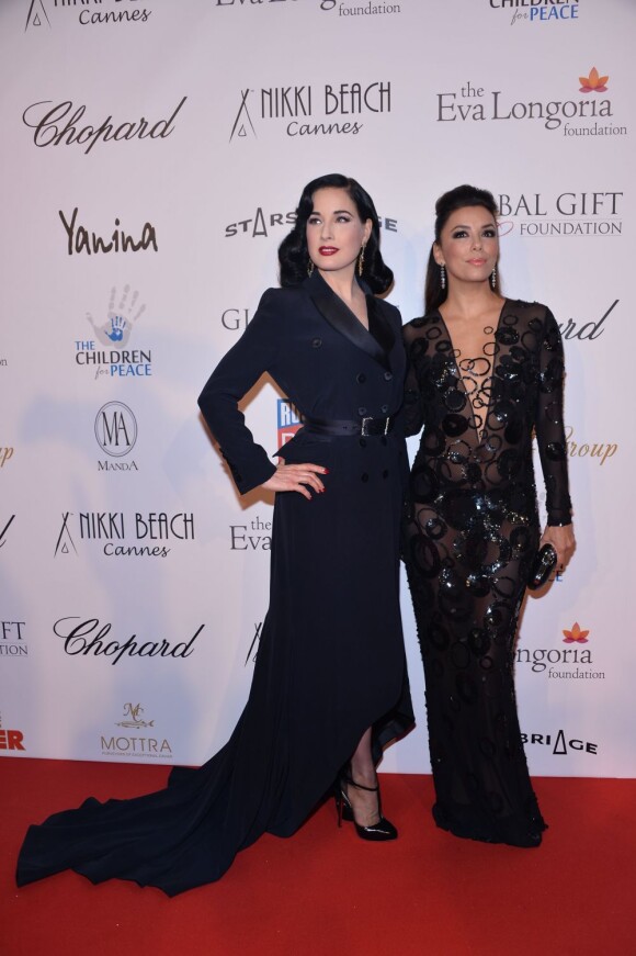 Dita Von Teese et Eva Longoria au Global Gift Gala, à Carlton à Cannes - Le 19 mai 2013