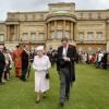 La reine Elizabeth II lors de la garden party à Buckingham le 22 mai 2013