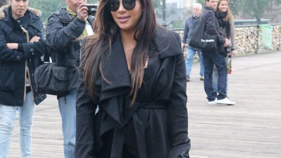 Kim Kardashian, enceinte : Touriste à Paris avec sa mère avant le jour J