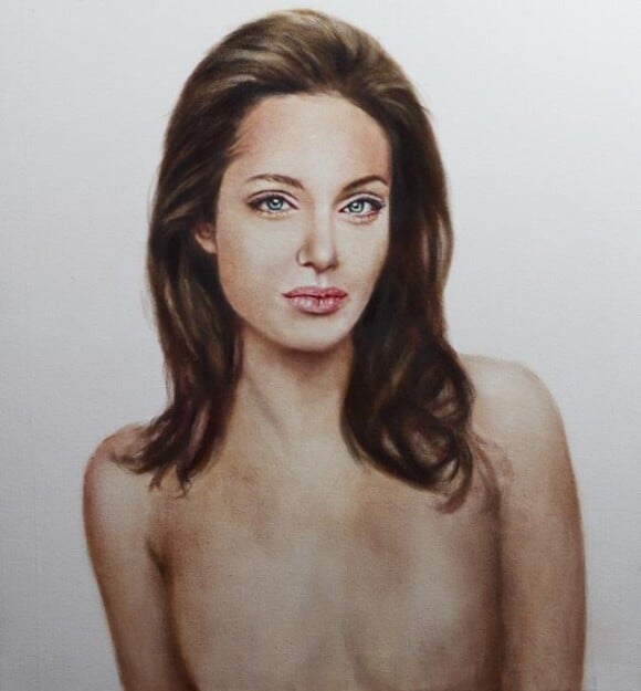 Le portrait d'Angelina Jolie post-mastectomie par le Suédois Johan Andersson. Une oeuvre pour la bonne cause, mais pas forcément de bon goût...
