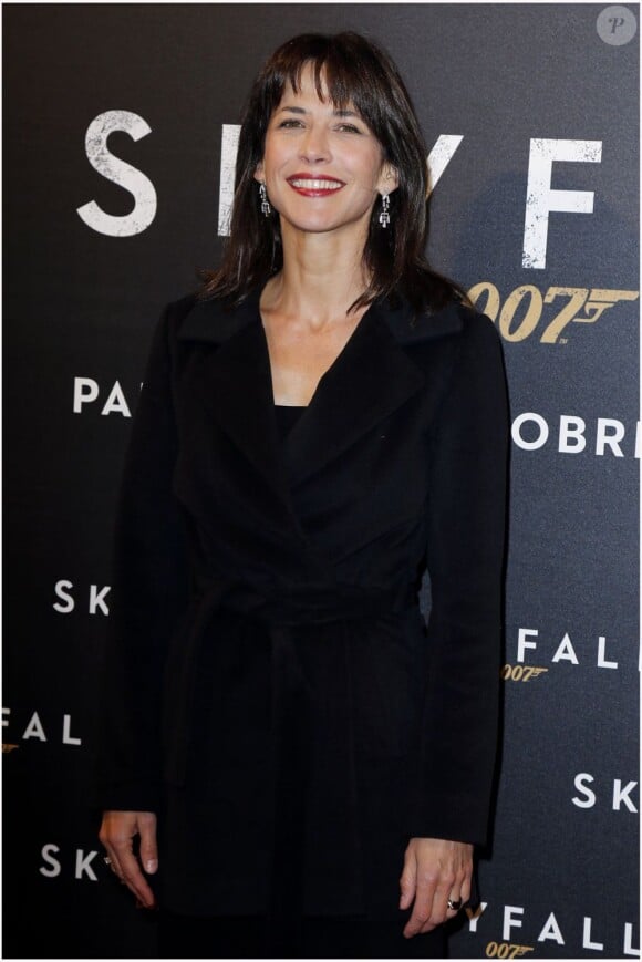 Sophie Marceau à l'avant-première du dernier James Bond "Skyfall" à Paris, le 24 octobre 2012.