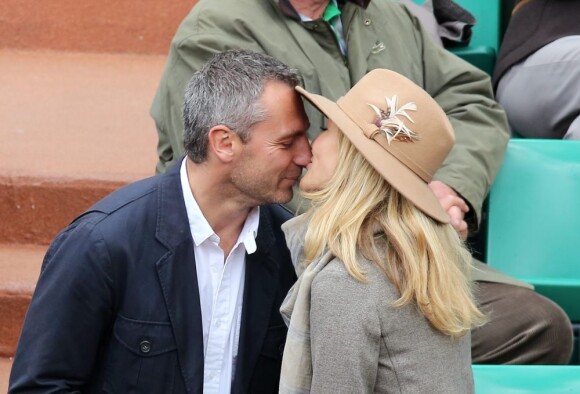 Yann Delaigue et Astrid Bard, amoureux lors du quatrième jour des Internationaux de France à Roland-Garros le 29 mai 2013