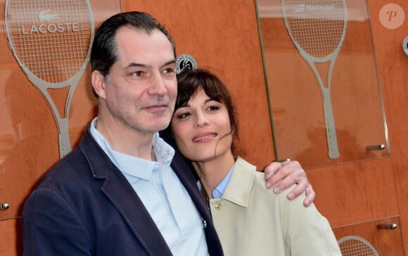 Samuel Labarthe et Hélène Médigue lors du quatrième jour des Internationaux de France à Roland-Garros le 29 mai 2013