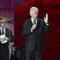 Fergie, Bill Clinton et Elton John : Leur implication rapporte gros