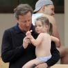 David Cameron en vacances avec sa femme Samantha et leurs enfants Nancy, Arthur et Florence à Ibiza le 27 mai 2013 - Exclusif