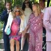 Fergie (enceinte) arrive à la baby shower d'Erinn Bartlett (à droite), la femme d'Oliver Hudson, à Los Angeles le 01 juin 2013.